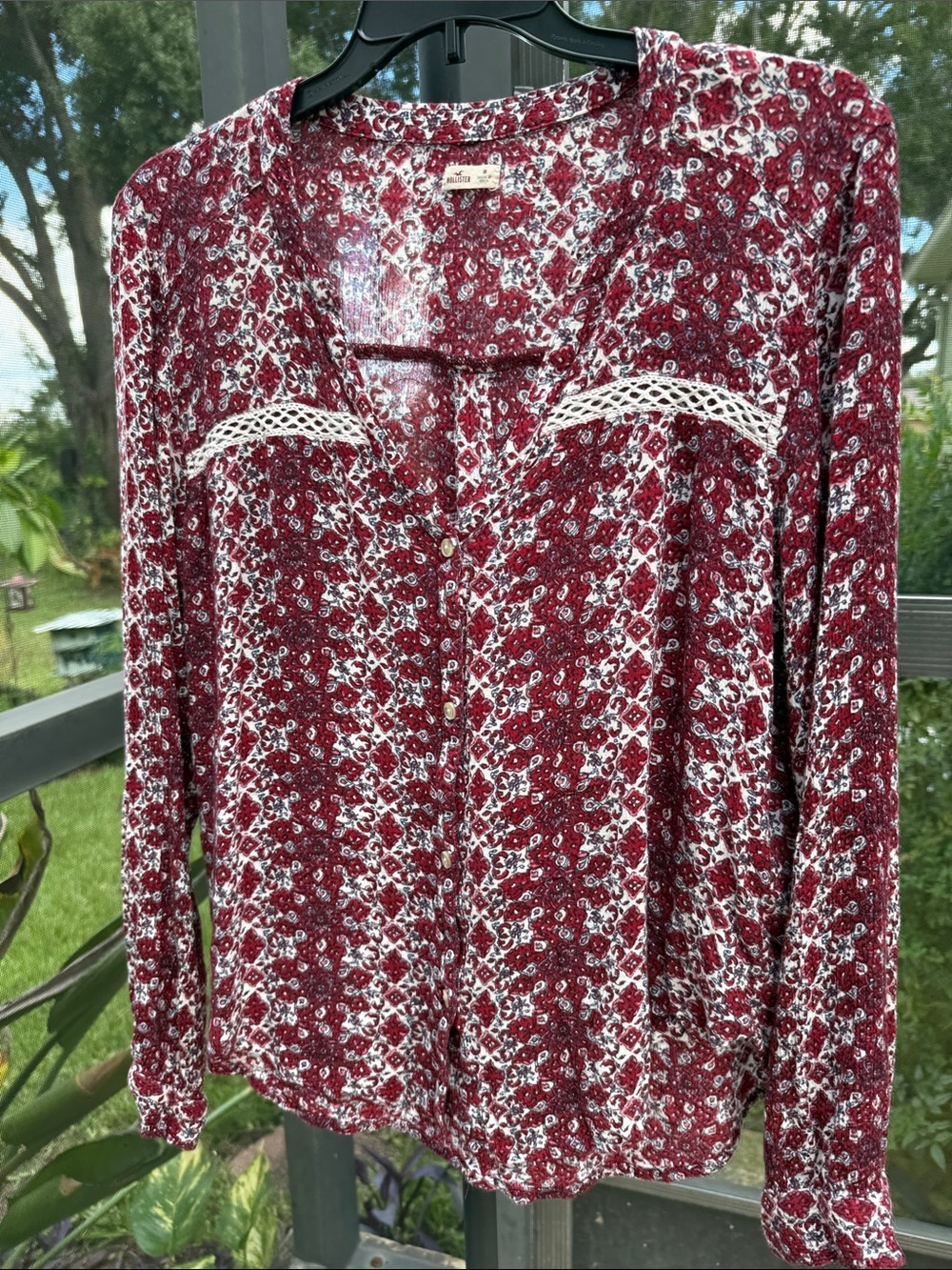 Hollister Burgundy and White Lace-Trim Floral V-Neck Blouse